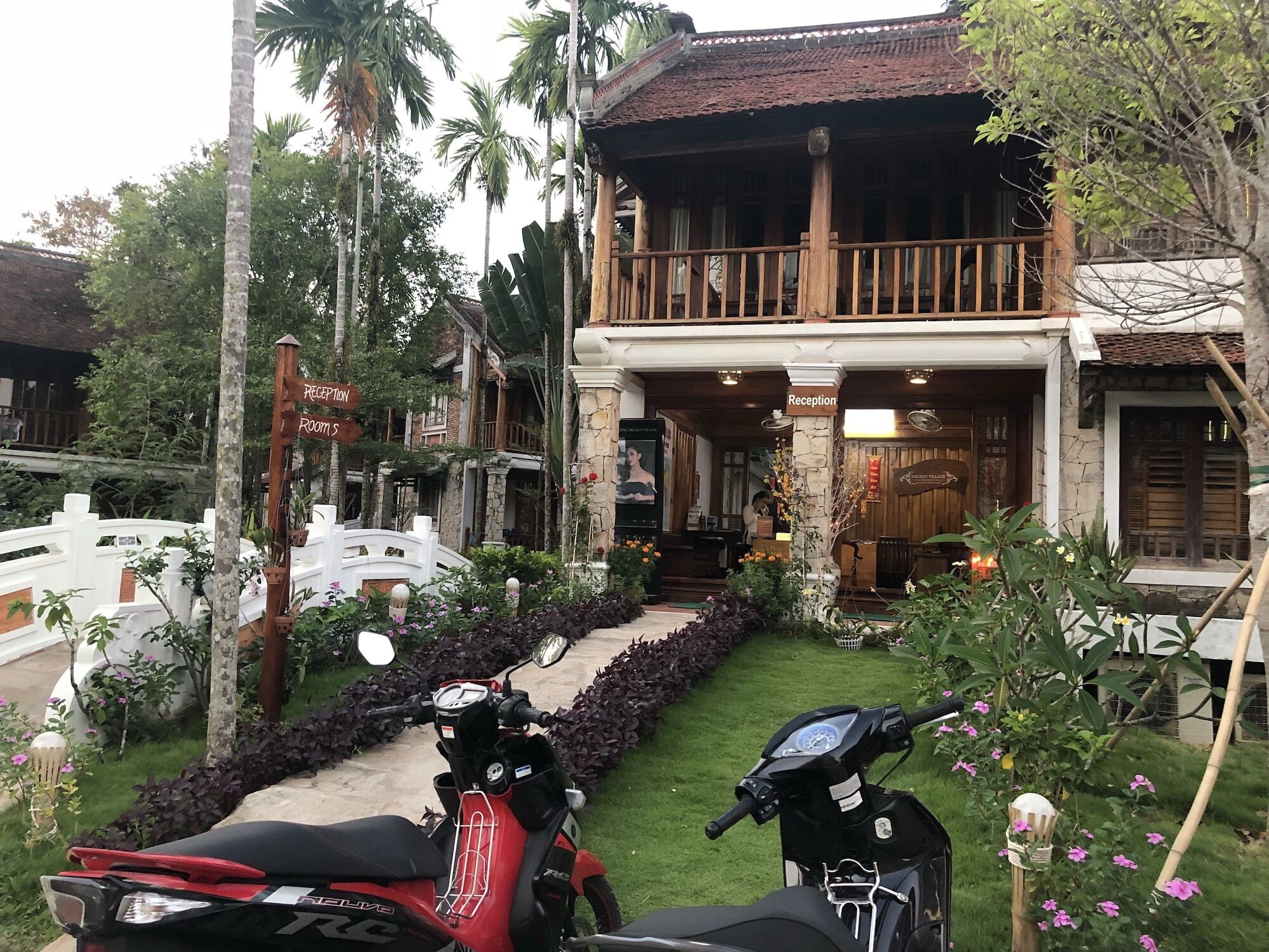Ancient Village Phu Quoc Resort 외부 사진